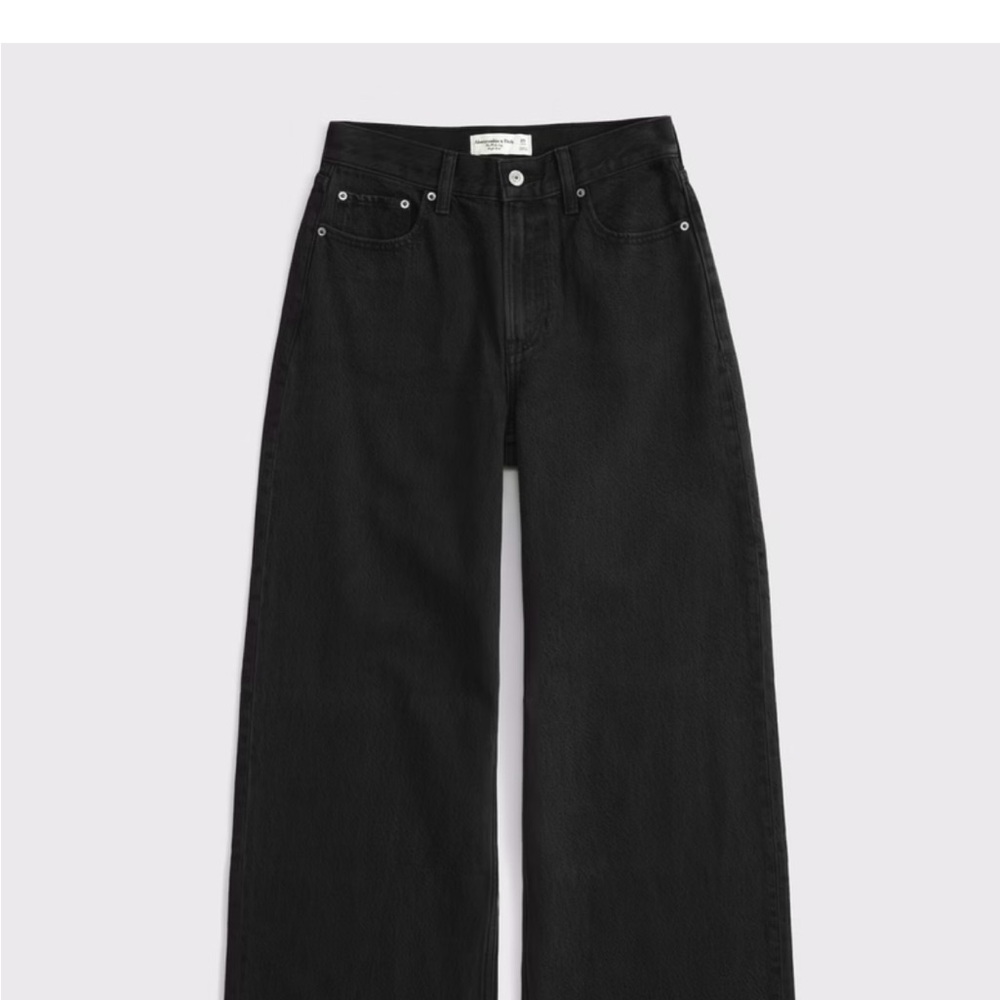 Abercrombie & Fitch Dark Wide-Leg Jeans